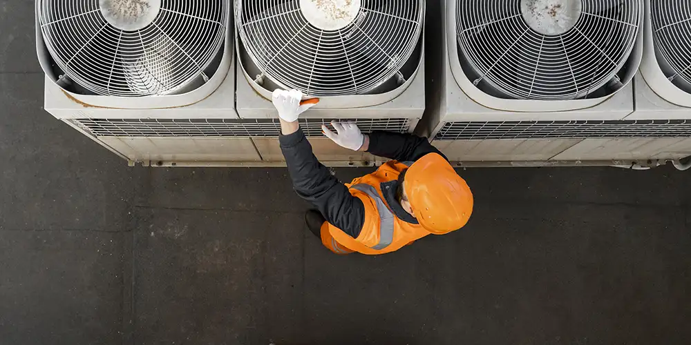 Manutenzione climatizzatori: la chiave per un impianto efficiente, silenzioso e che dura nel tempo
